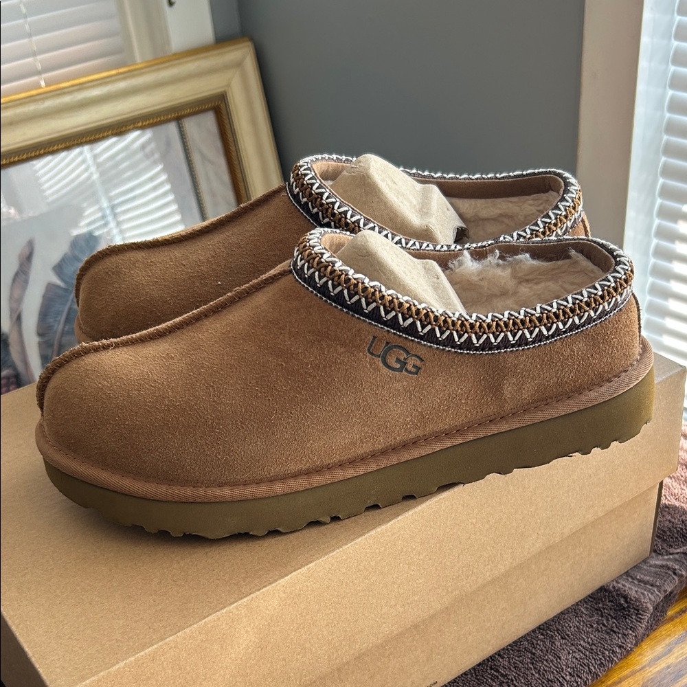 UGG Women’s Tan Tasman Slippers